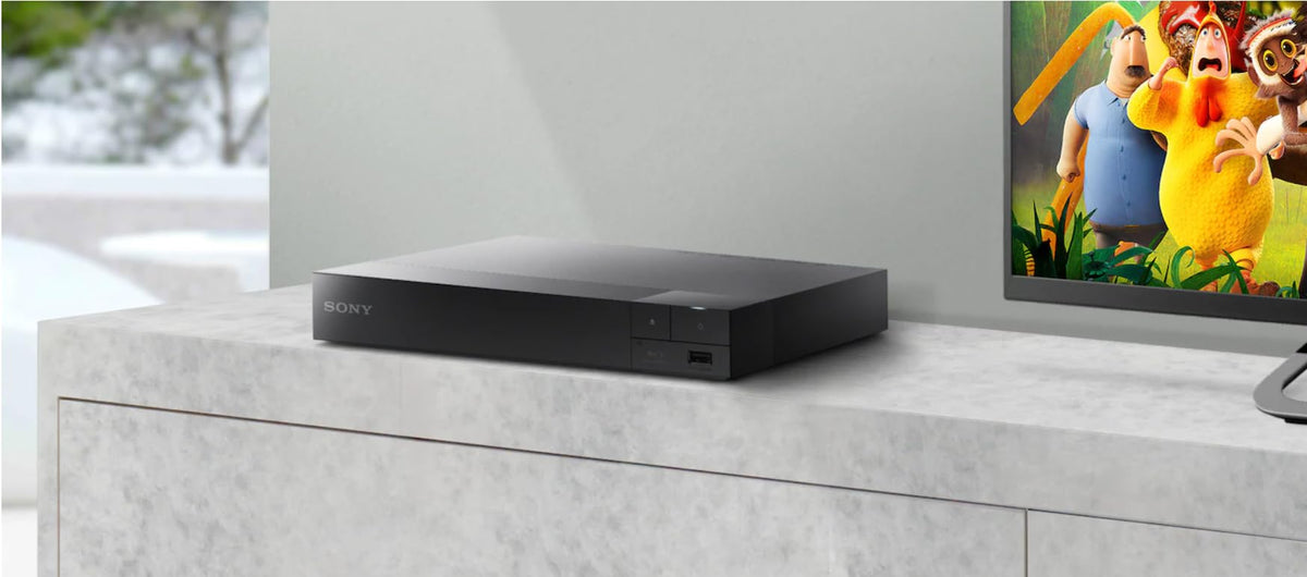 Blu-ray DVD Player with built-in Wi-Fi and HDMI cable C8873