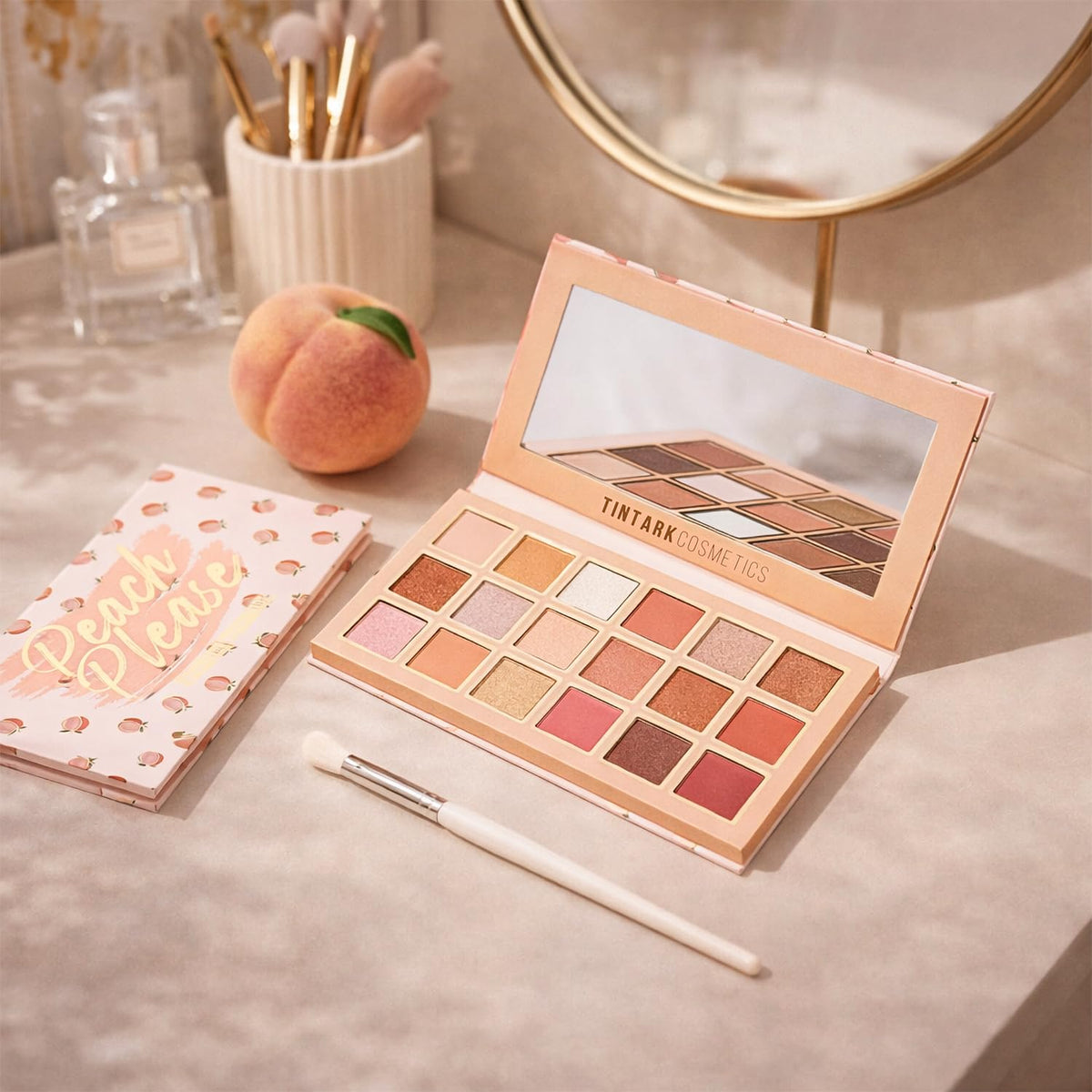 18-Shade Eyeshadow Palette Z7027